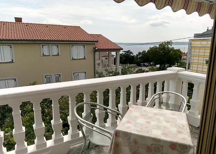 Appartement With A Parking Space - 5482 Novi Vinodolski