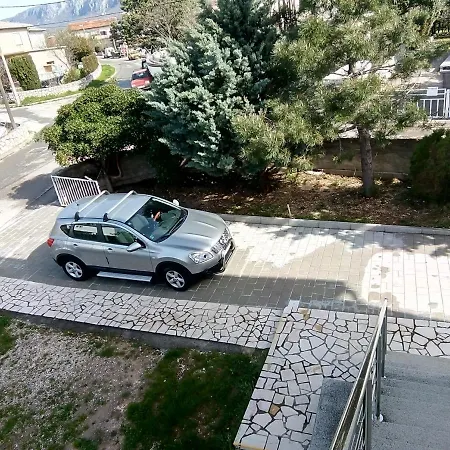 Apartments With A Parking Space Novi Vinodolski - 5482