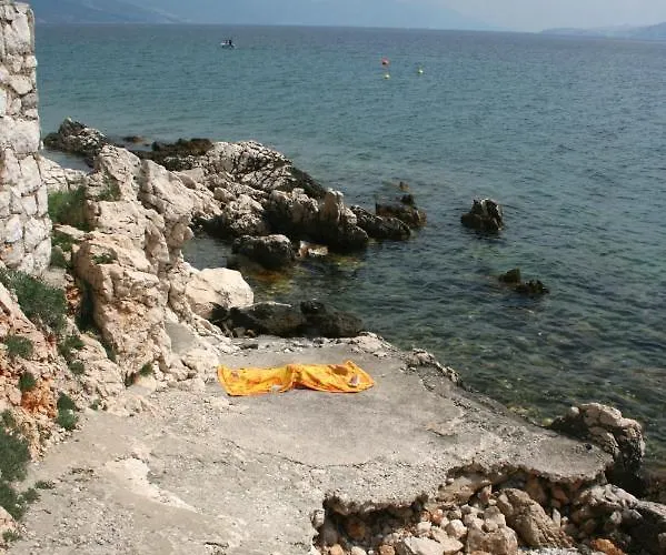 With A Parking Space - 5482 Novi Vinodolski